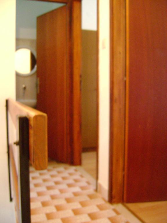 Apartments Mila Bol Habitación foto