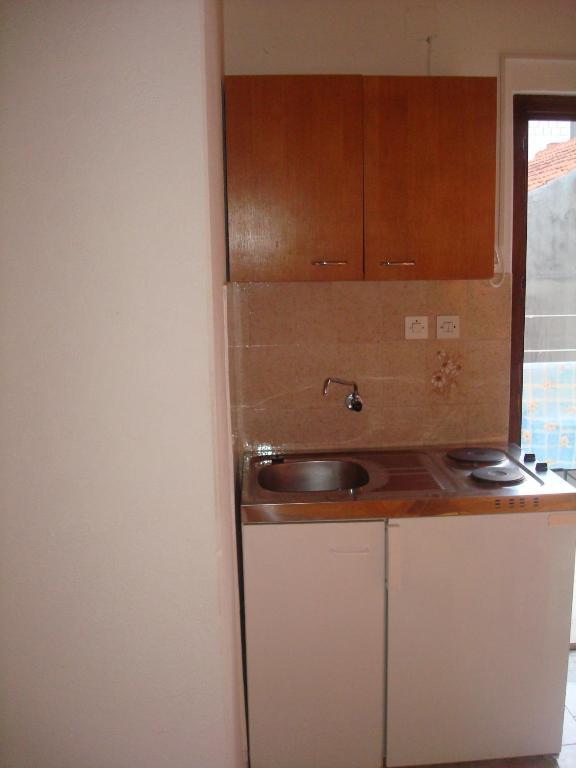 Apartments Mila Bol Habitación foto