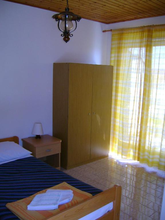 Apartments Mila Bol Habitación foto